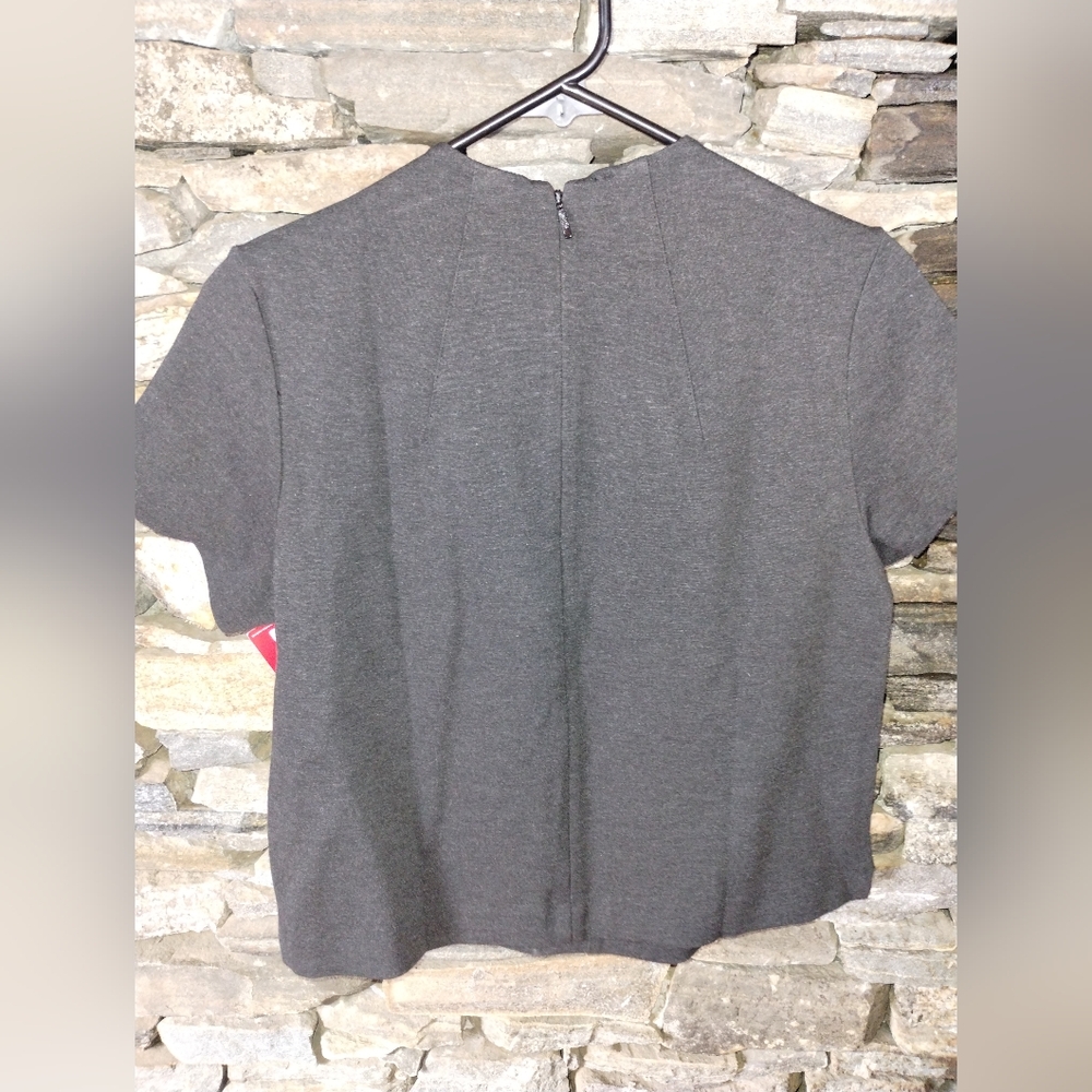 SPANX NWT Women's Short Sleeve Funnel Top - Black, Size Small - Picture 3 of 11